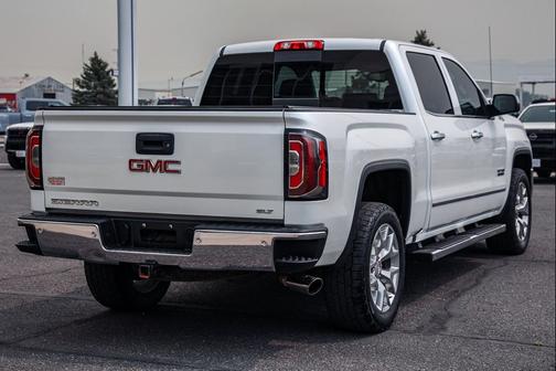 White Frost Tricoat 2017 GMC Sierra 1500 SLT