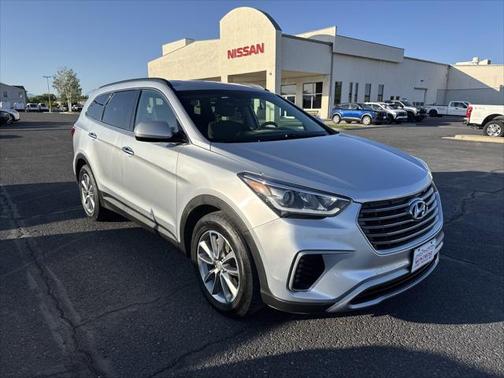 2017 Hyundai SANTA FE SE