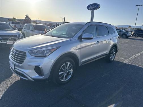 2017 Hyundai SANTA FE SE