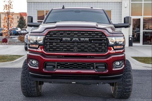 2022 RAM 2500 Big Horn Crew Cab 4x4 6'4' Box