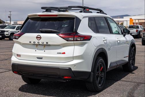 Everest White Pearl Tricoat 2026 Nissan Rogue Rock Creek