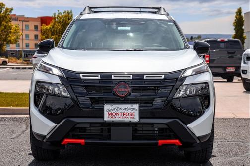 Everest White Pearl Tricoat 2026 Nissan Rogue Rock Creek