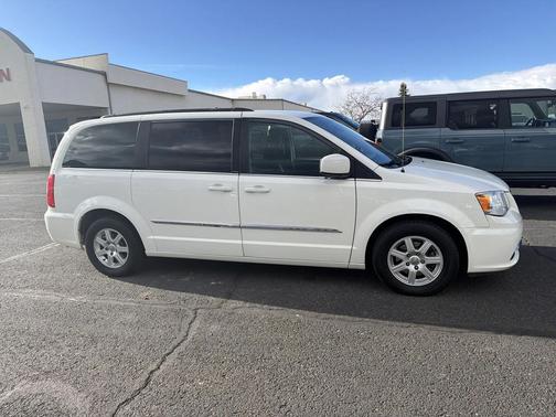 2012 Chrysler Town & Country Touring