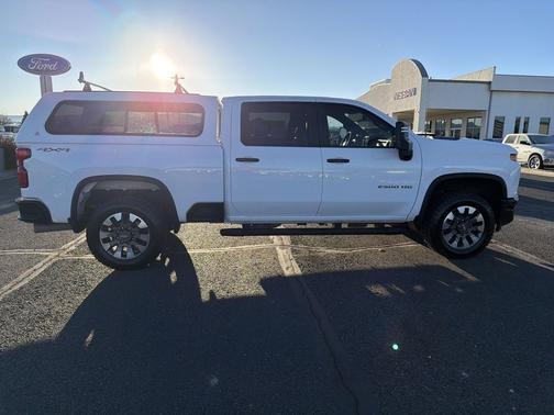 2022 Chevrolet Silverado 2500 Custom