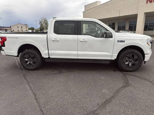 2025 Ford F-150 Lightning Flash