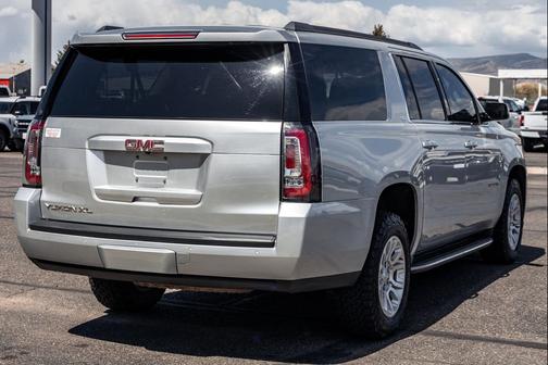 Quicksilver 2017 GMC Yukon XL SLT