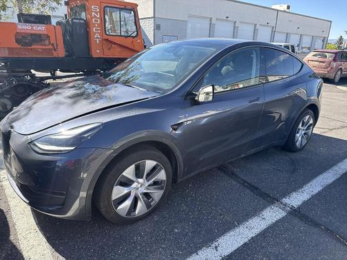 2023 Tesla Model Y Long Range Dual Motor All-Wheel Drive