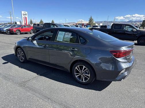 2022 Kia Forte LXS