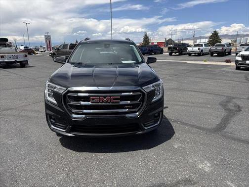 2023 GMC Terrain AWD AT4