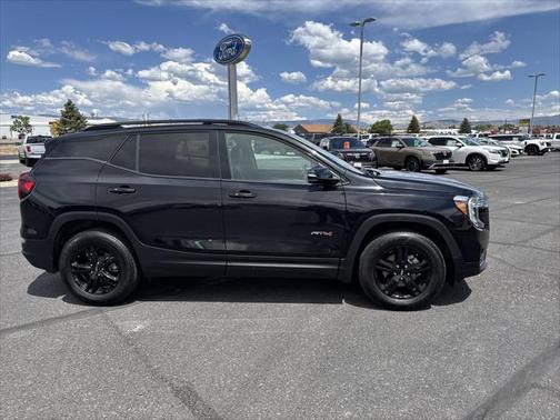 2023 GMC Terrain AWD AT4