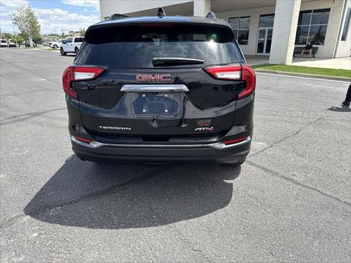 2023 GMC Terrain AWD AT4