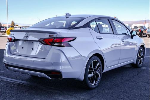2025 Nissan Versa 1.6 S