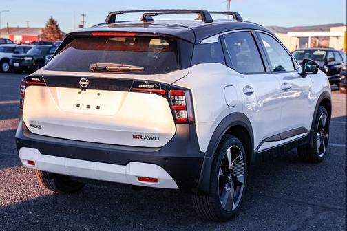 2026 Nissan Kicks SR