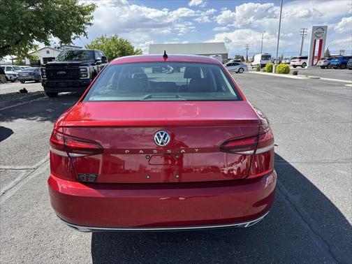 2022 Volkswagen Passat 2.0T Limited Edition