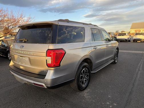 2023 Ford Expedition Max XLT