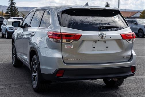 2017 Toyota Highlander LE Plus