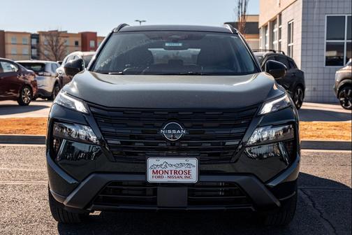 2026 Nissan Rogue Dark Armor