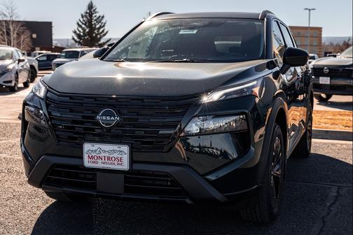 2026 Nissan Rogue Dark Armor