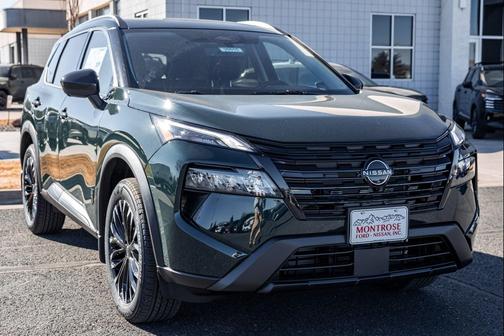 2026 Nissan Rogue Dark Armor