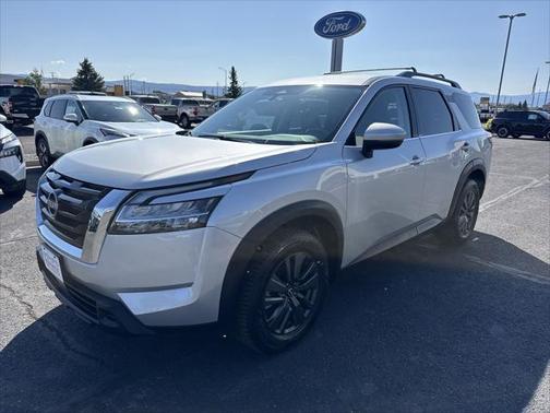 2022 Nissan Pathfinder SV 4WD
