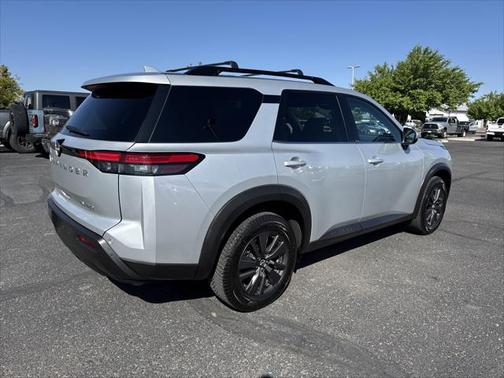 2022 Nissan Pathfinder SV 4WD