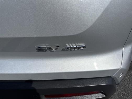 2022 Nissan Pathfinder SV 4WD
