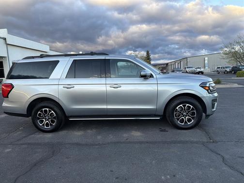 Iconic Silver 2023 Ford Expedition Max XLT