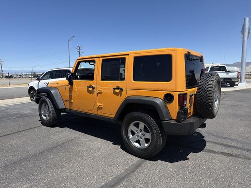 Dozer 2012 Jeep Wrangler Unlimited Rubicon