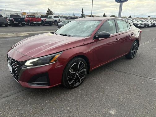 Scarlet Ember 2025 Nissan Altima SR AWD