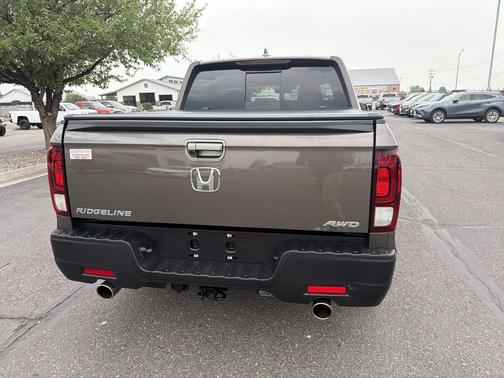 Gray 2023 Honda Ridgeline RTL