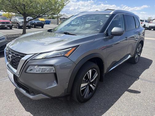 Gun Metallic 2023 Nissan Rogue SL