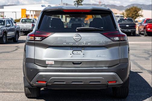Gun Metallic 2023 Nissan Rogue SL