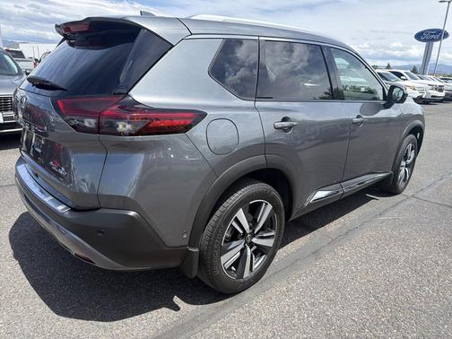 Gun Metallic 2023 Nissan Rogue SL