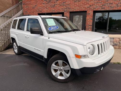Bright White Clearcoat 2015 Jeep Patriot Latitude