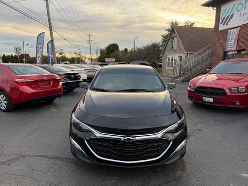 2023 Chevrolet Malibu FWD RS