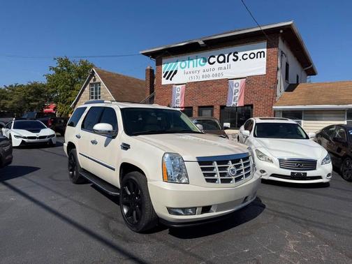 2008 Cadillac Escalade Base