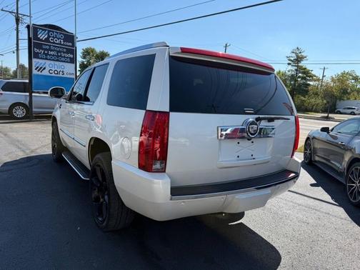 2008 Cadillac Escalade Base