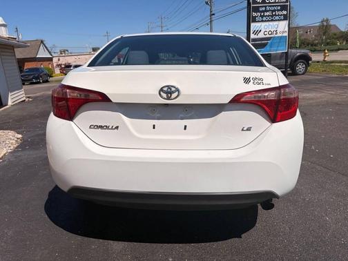 Super White 2018 Toyota Corolla L