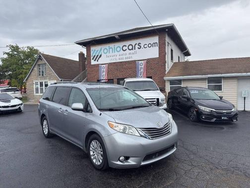 2011 Toyota Sienna XLE
