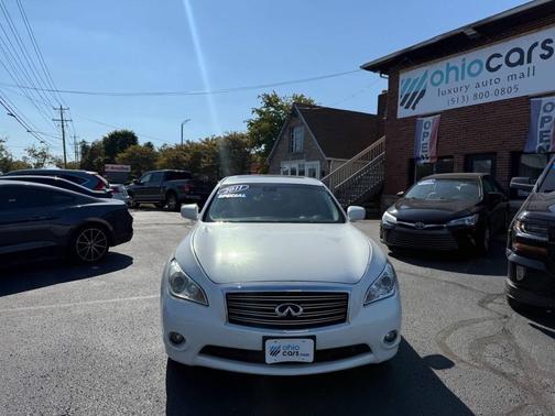 2011 INFINITI M37x Base