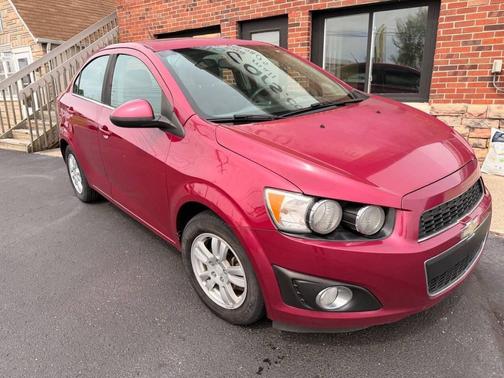 Deep Magenta Metallic 2014 Chevrolet Sonic LT