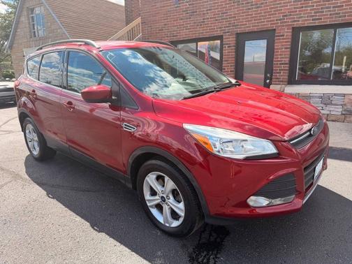 Sunset 2016 Ford Escape SE