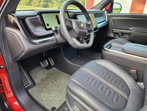 2023 Rivian R1T Adventure Quad Motor Large Pack