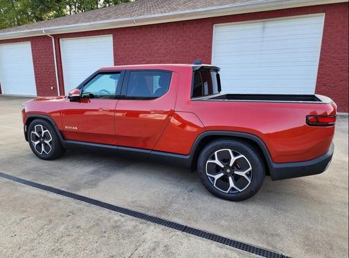 2023 Rivian R1T Adventure Quad Motor Large Pack