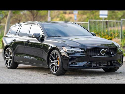2023 Volvo V60 Recharge Plug-In Hybrid Polestar