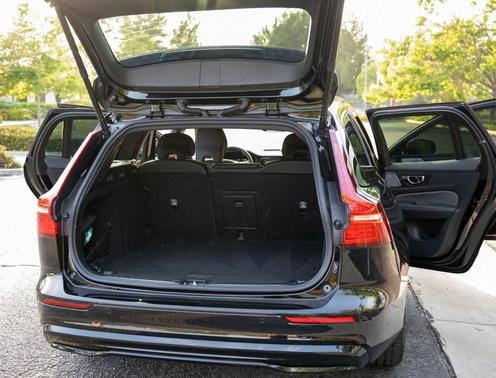 2023 Volvo V60 Recharge Plug-In Hybrid Polestar