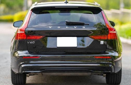 2023 Volvo V60 Recharge Plug-In Hybrid Polestar