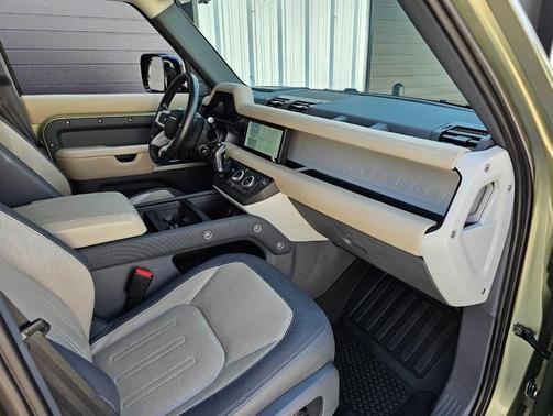 2022 Land Rover Defender 110 X-Dynamic HSE