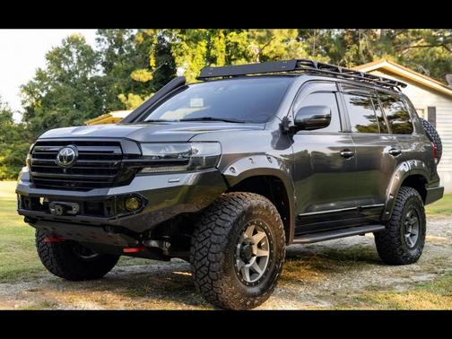 2019 Toyota Land Cruiser Base