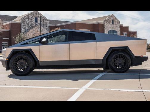 2024 Tesla Cybertruck All-Wheel Drive